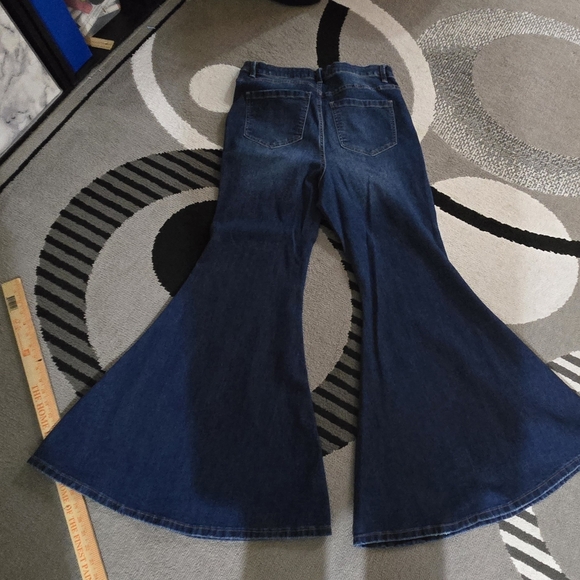 ELOQUII JEANS - Picture 7 of 10